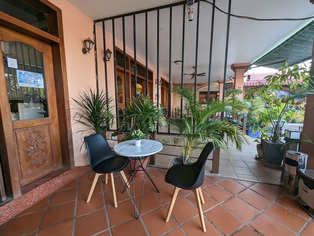 undefined Reach Kunthea Guesthouse 2