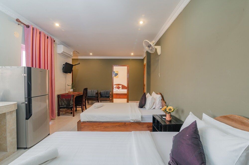 Sinaka Angkor Hotel Family Room, 2 Bedrooms 4