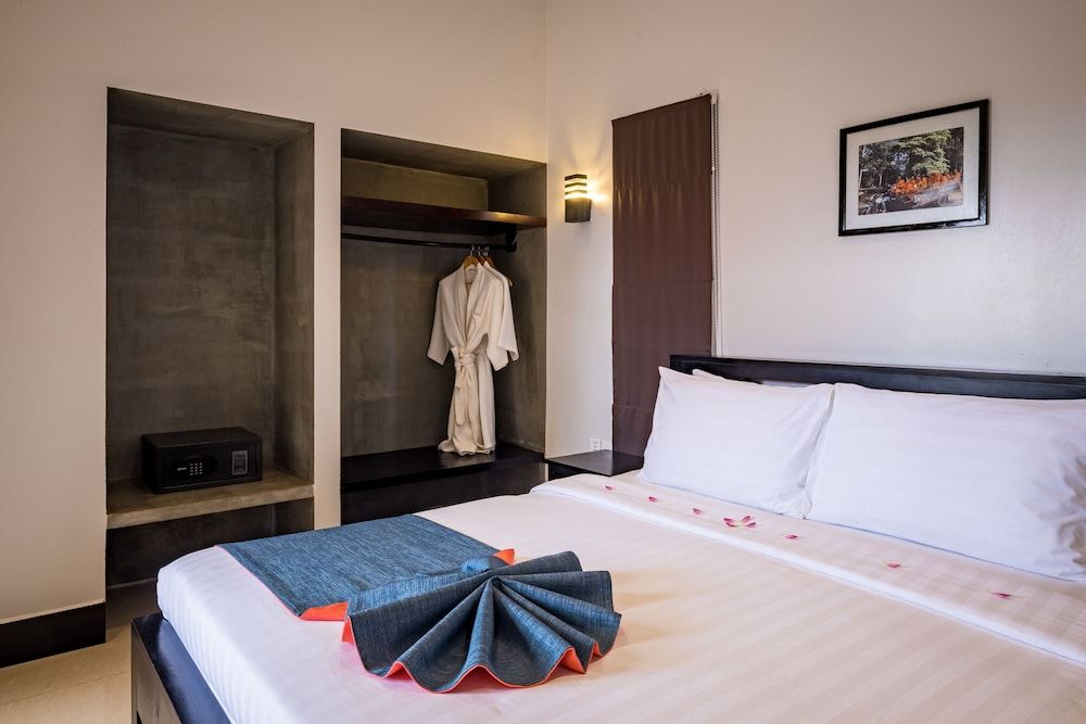 Grange Standard Room