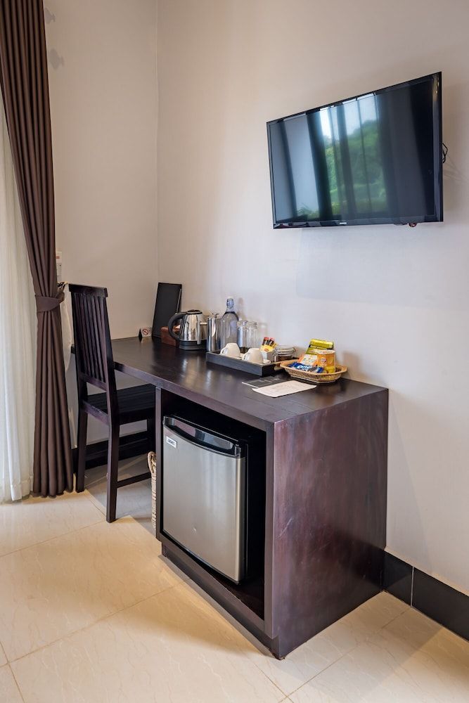 Grange Standard Room 8