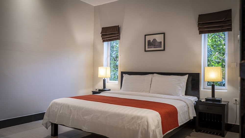 Grange Standard Room 2