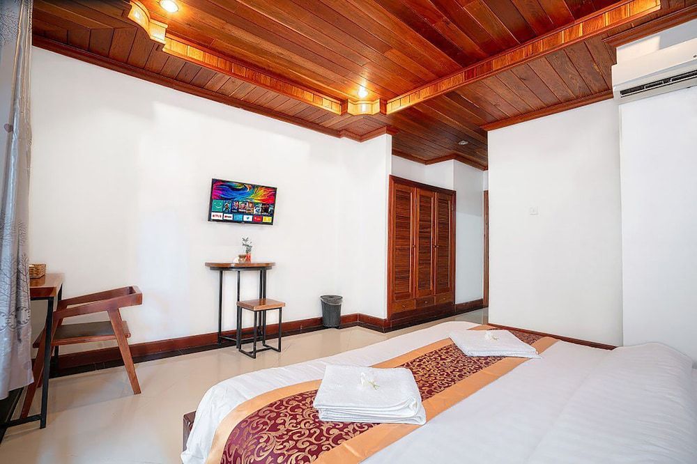 P5 Angkor Residence Deluxe Double Room 3