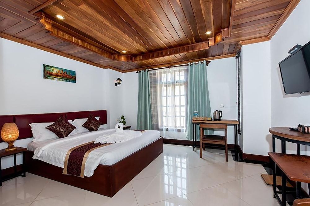 P5 Angkor Residence Deluxe Double Room 4