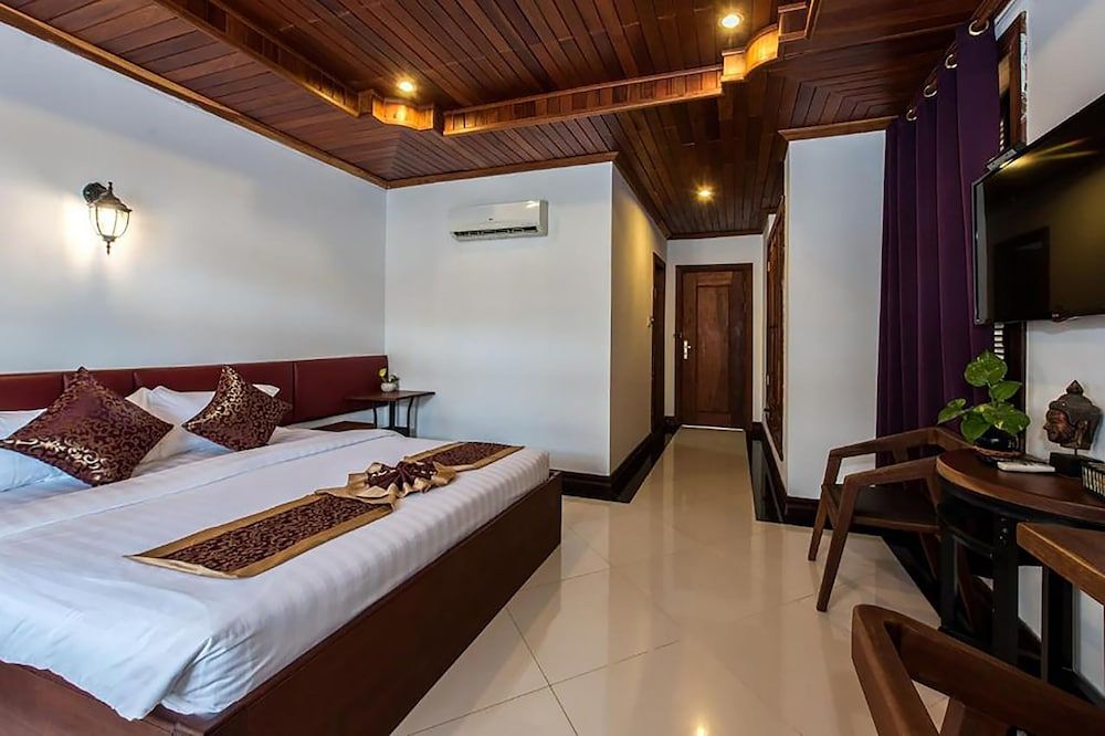 P5 Angkor Residence Deluxe Double Room 2