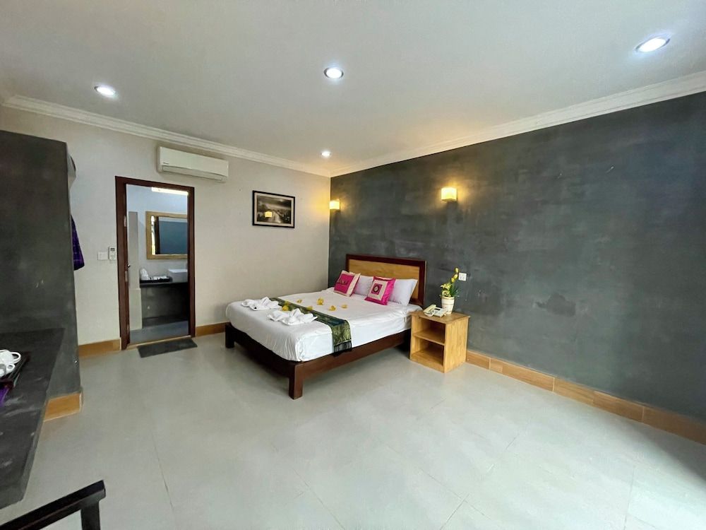 Deluxe Double Room with Terrace