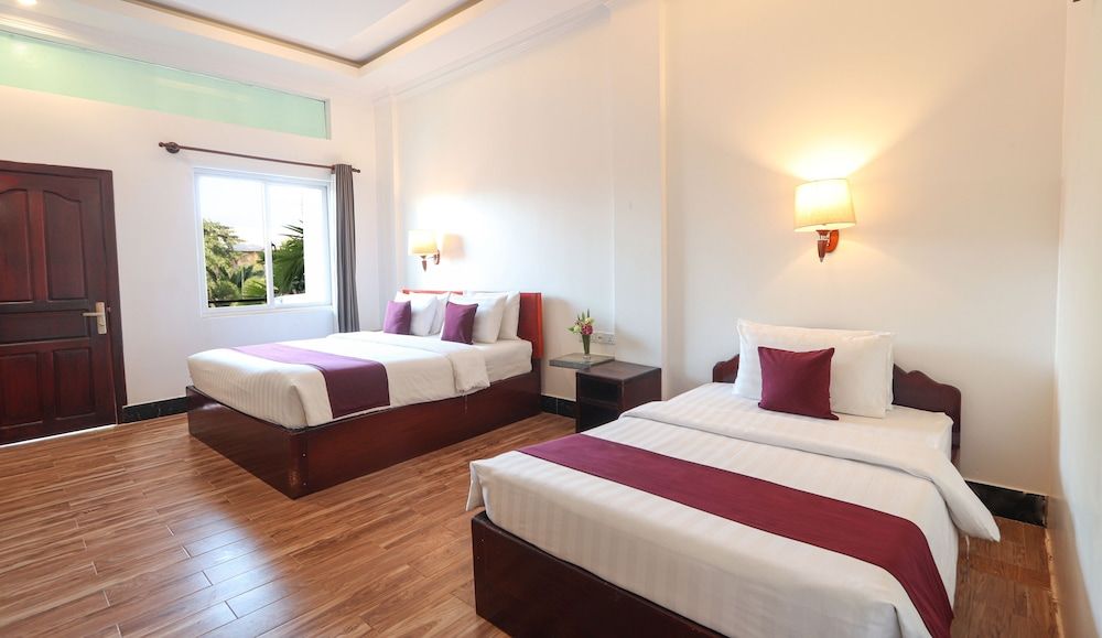 undefined The Garden Park by Lucky Courtyard 3