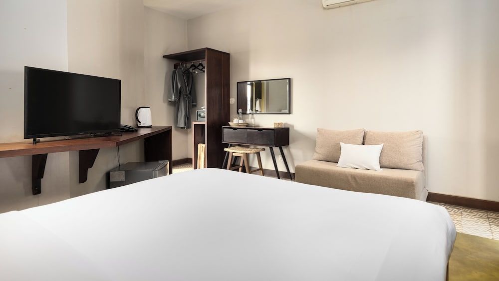 Reservoir Hotels Superior Double Room 4