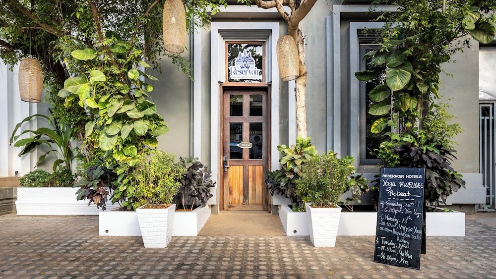 undefined Reservoir Hotels 5