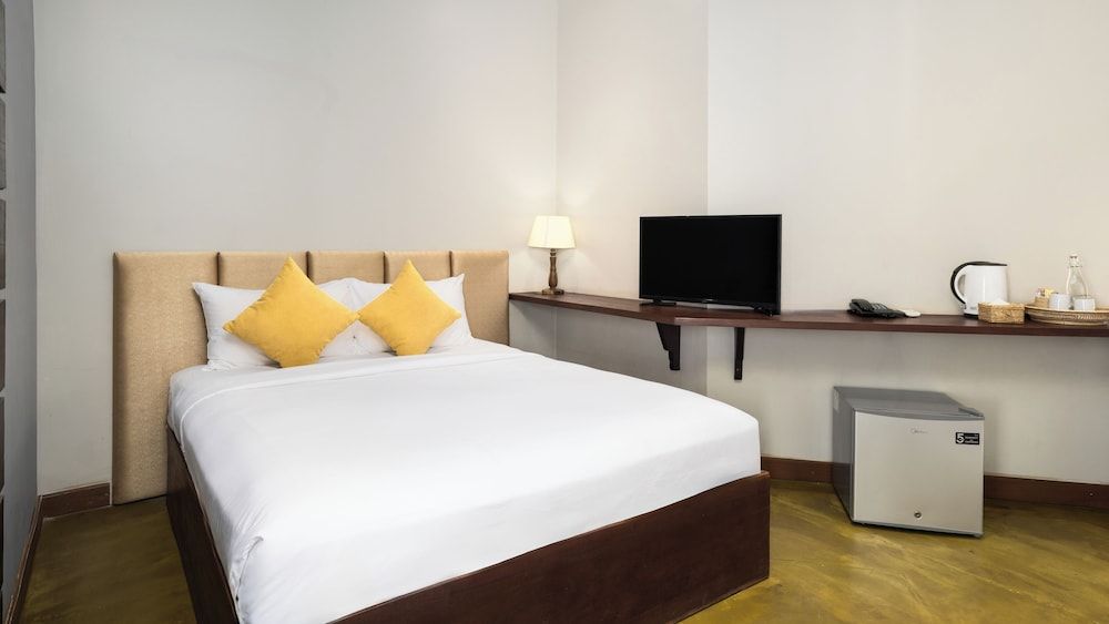 undefined Reservoir Hotels 2