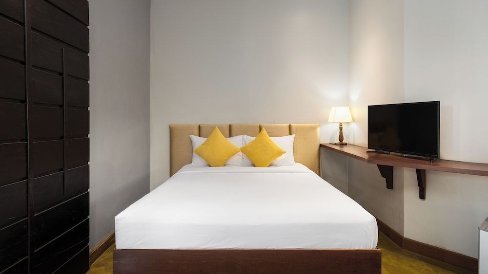 Reservoir Hotels Superior Double Room 3