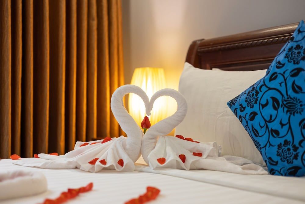 The Five Senses Boutique Hotel Deluxe King Room with Bathtub 6