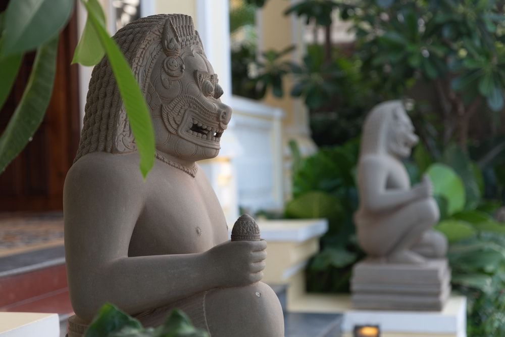 undefined The Elephant 7