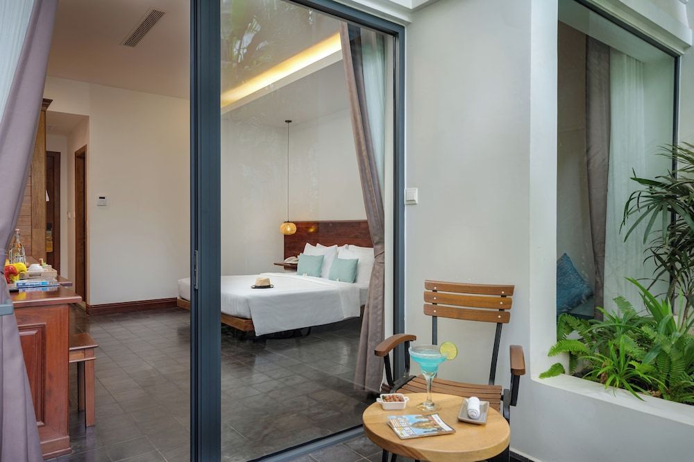 Khmer House Boutique Deluxe Double Room 9