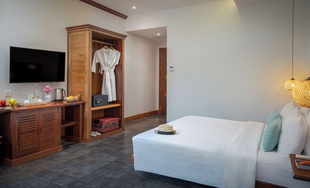 Khmer House Boutique Deluxe Double Room 6