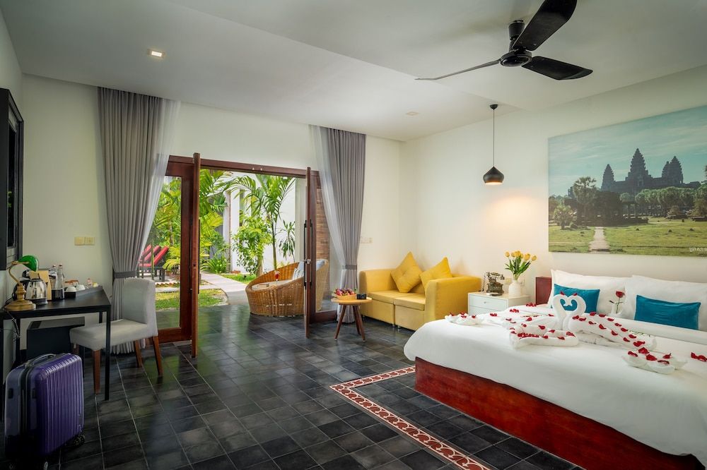 Bopha Watbo Residence Cabana Suite Pool Access 5