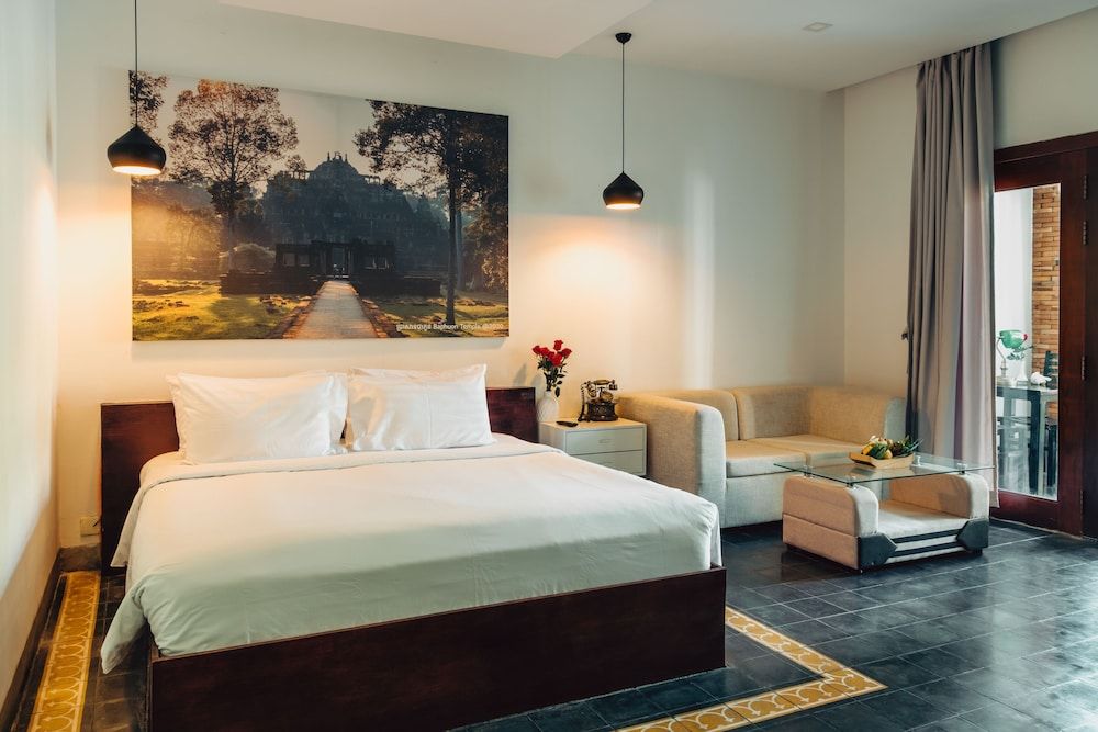 Bopha Watbo Residence Cabana Suite Pool Access 2