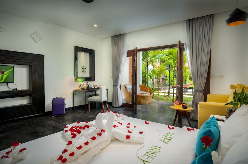 Bopha Watbo Residence Cabana Suite Pool Access 4