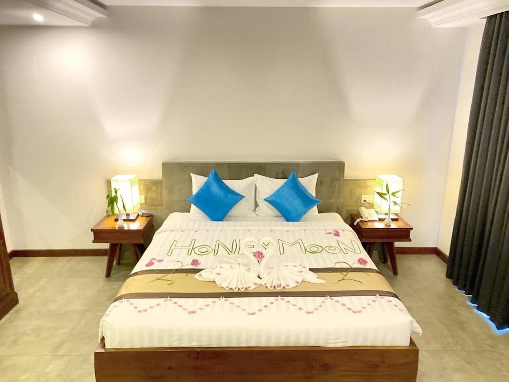 Ang Damnak Samrith Boutique Hotel Deluxe Double Room 7