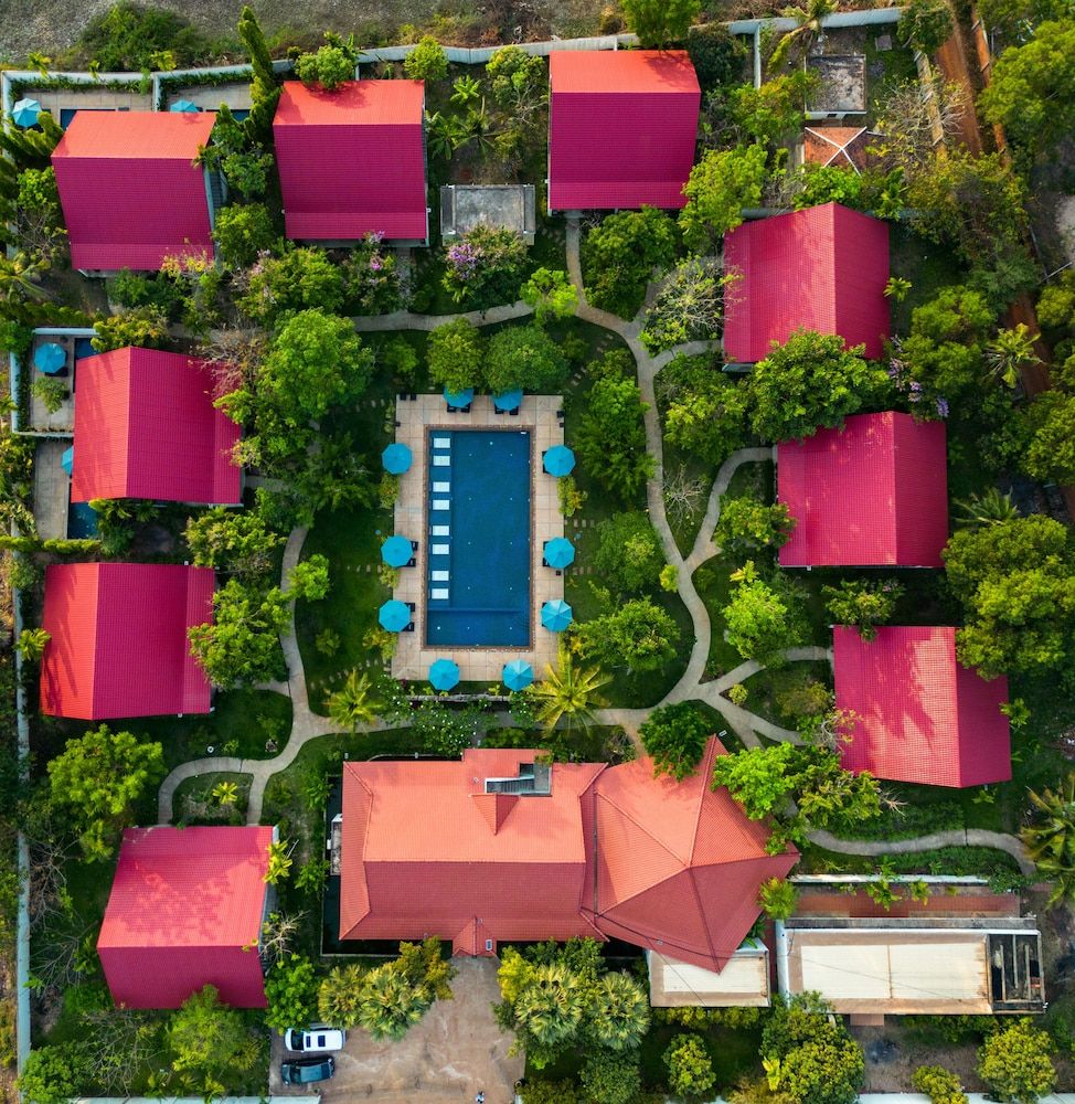 undefined Amazing Palm Resort 7