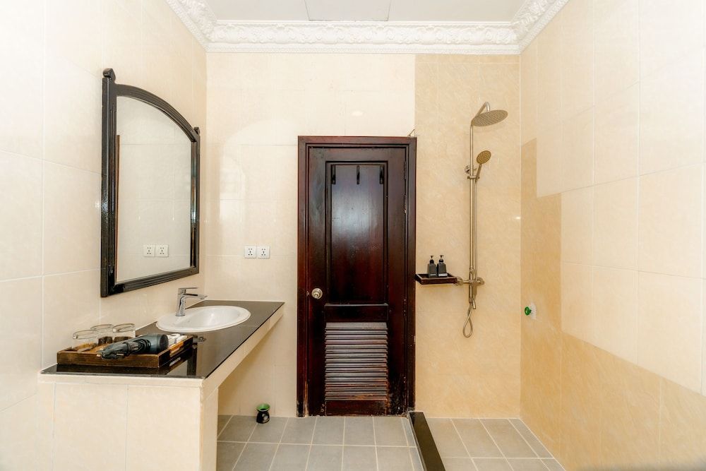 Angkor Tempora Boutique Superior Double Room 6