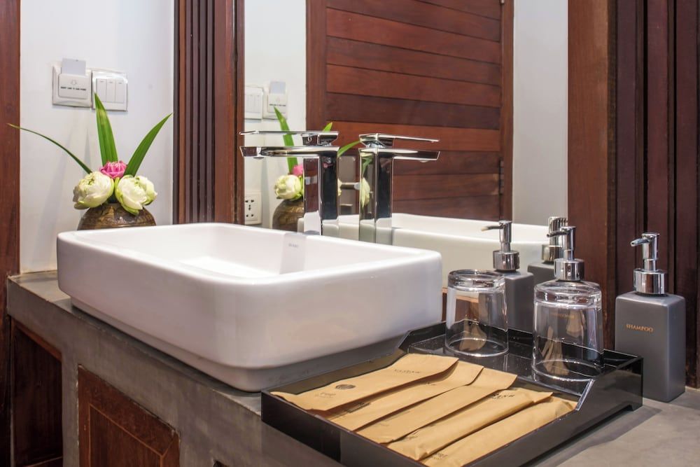 Siemreap Vasinh Residence Deluxe Suite Pool View 4