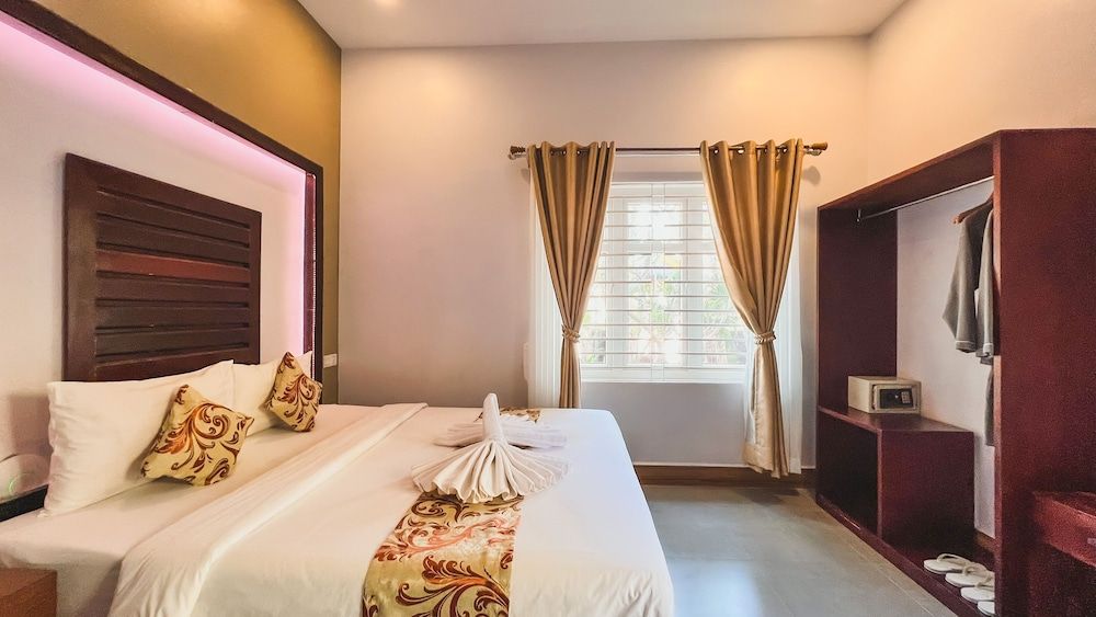 SANNA VILLA Residence Deluxe Double Balcony Pool View 7