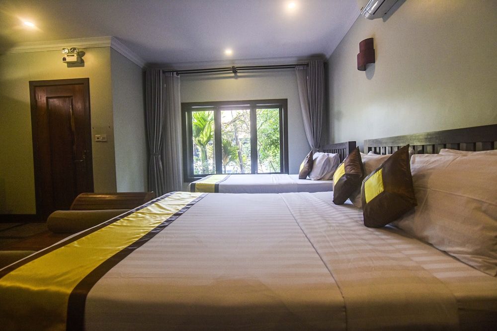 Green Empire Resort Family Bungalow 5