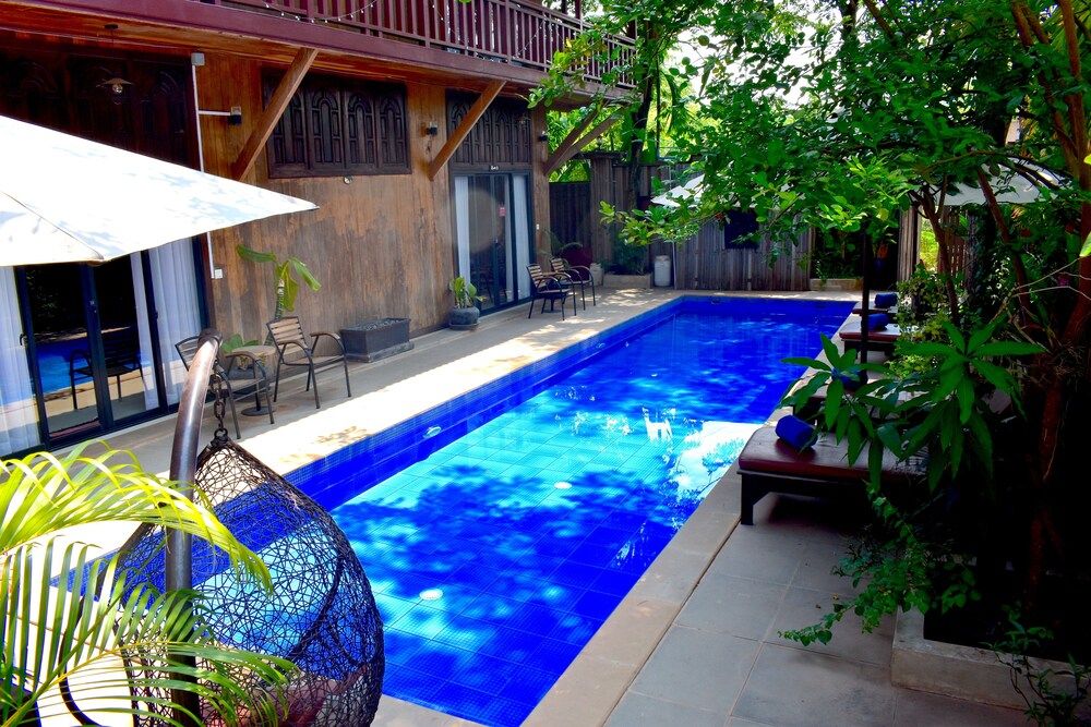 undefined Three Little Birds 5