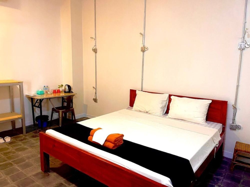 Passport Villa Economy Double Room 6