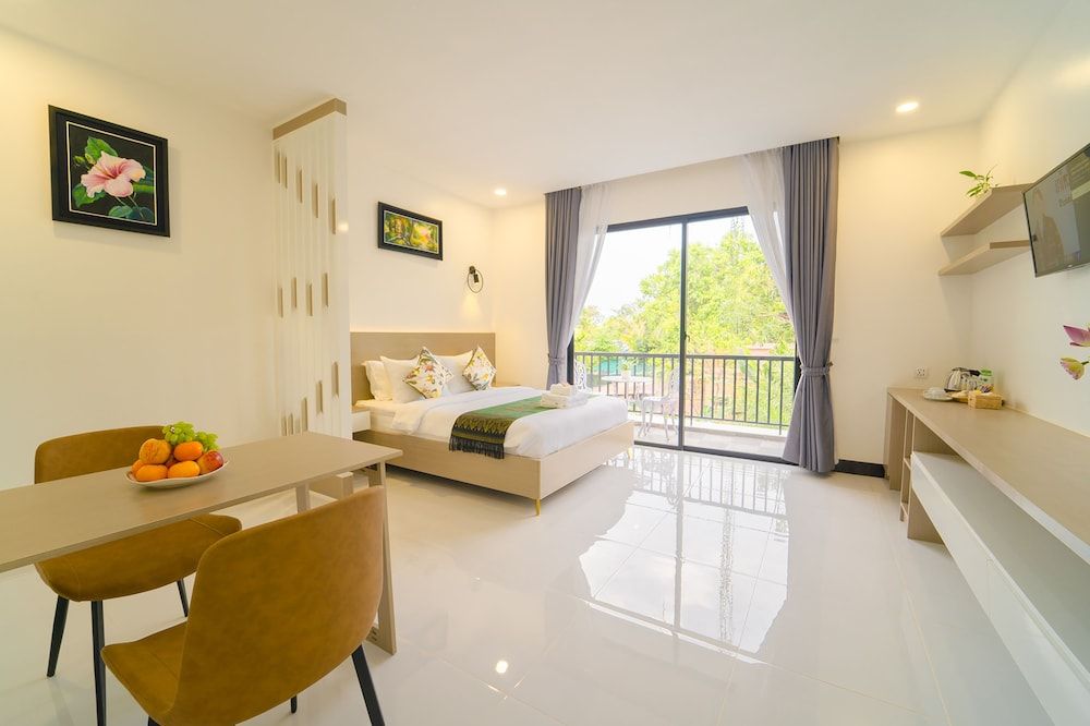 LH Residence 752 Deluxe Double Room 4