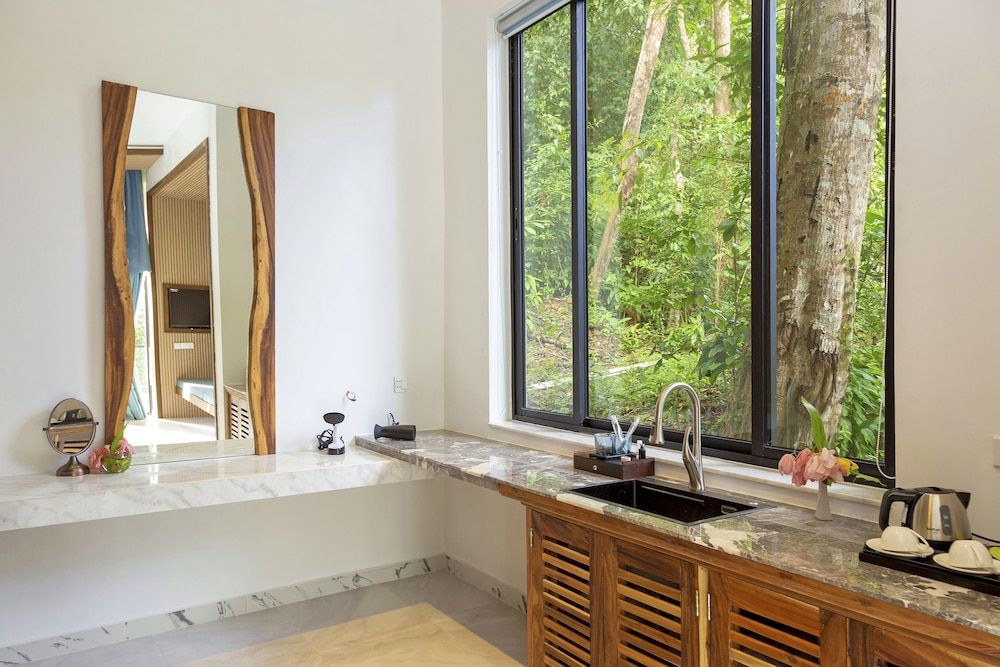 Pearl Beach Resort & Spa Premium Villa Double 5