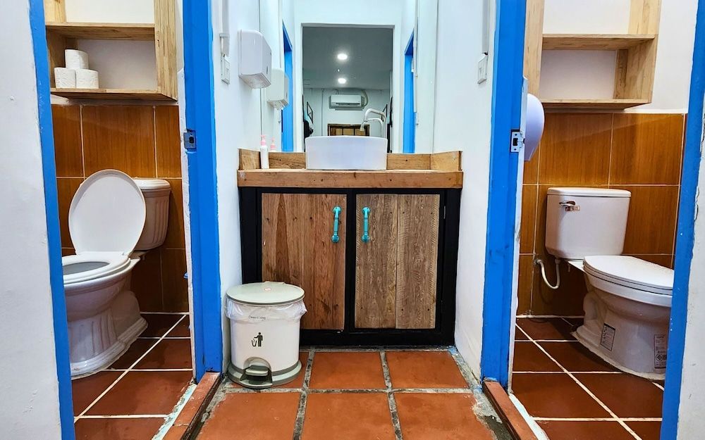 Mad Monkey Koh Rong Superior 12 Bed Female Dorm 6