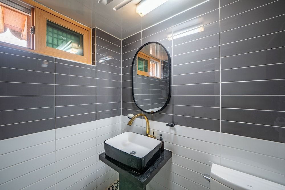 Gyeongju West Namsan Hanok Pension Standard Room (Gangajipul) 3