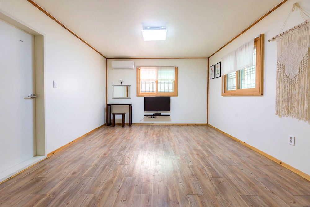 Gyeongju West Namsan Hanok Pension Traditional Room (Danche) 2
