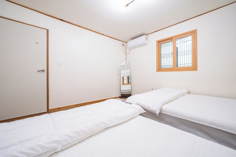 Gyeongju West Namsan Hanok Pension Standard Room (Gangajipul)