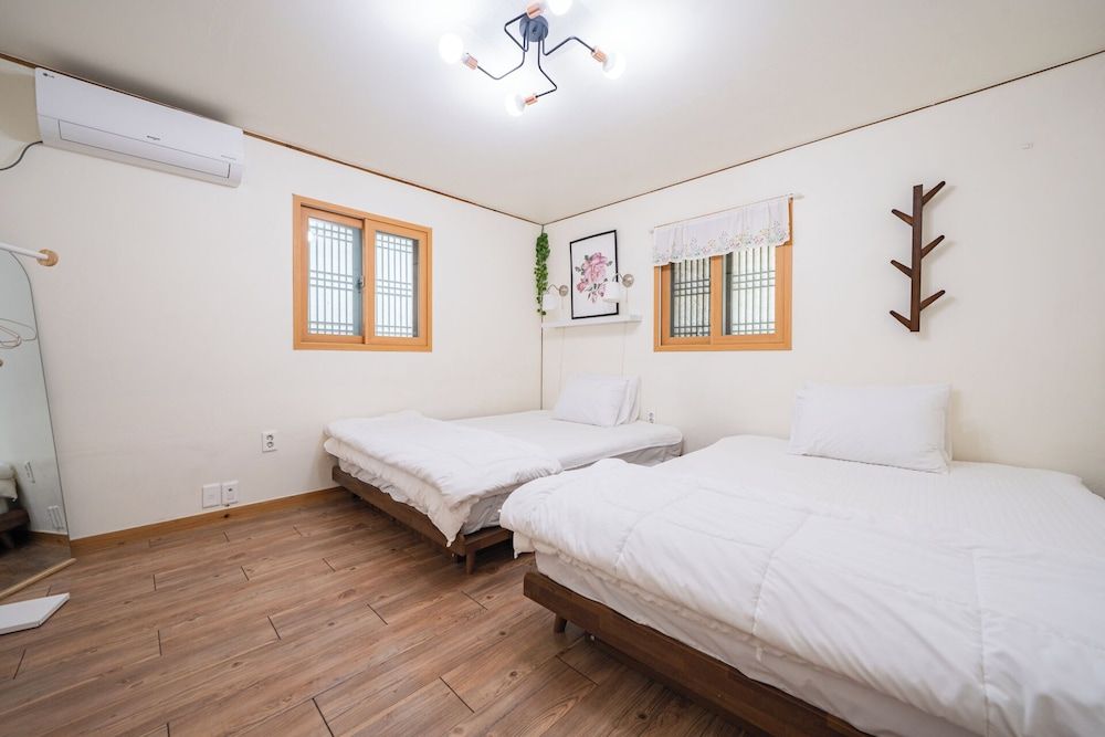 Gyeongju West Namsan Hanok Pension Standard Room (Gangajipul) 2