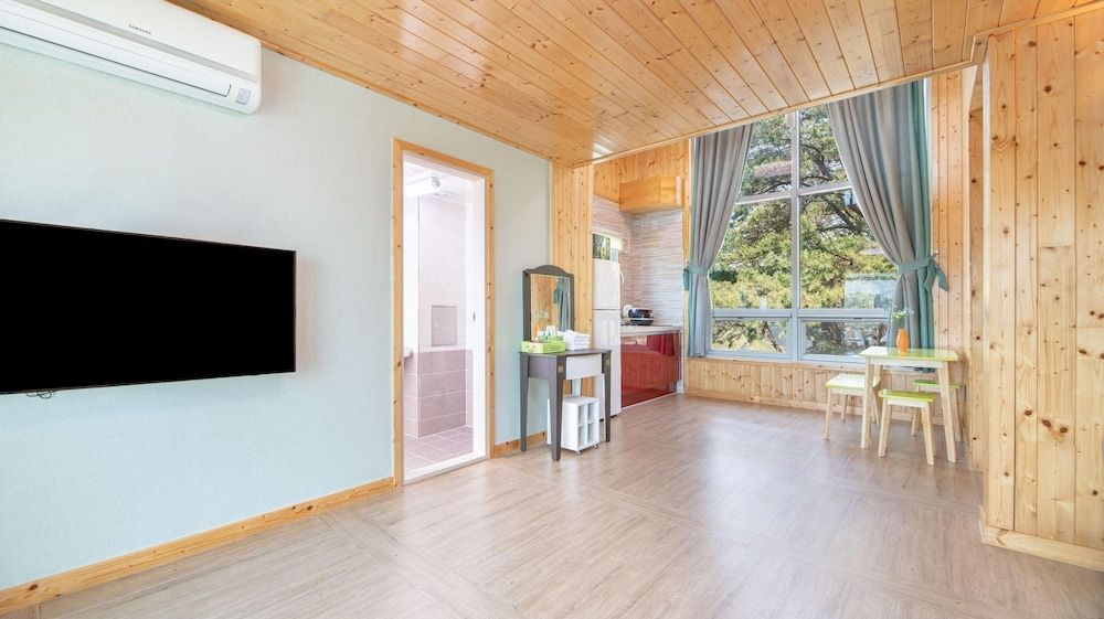 Gyeongju Gamposole Pension Basic Room, 1 Bedroom (Sole 301) 7