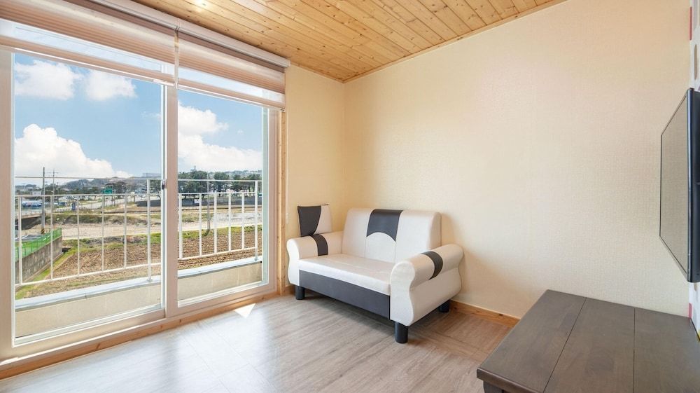 Gyeongju Gamposole Pension Basic Room, 1 Bedroom (Sole 302) 4