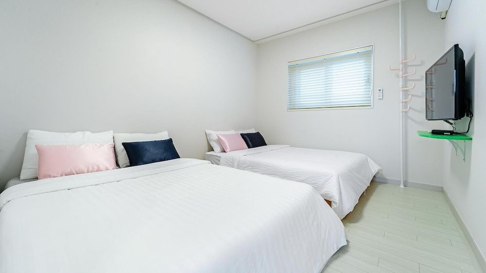 Gyeongju Cheongun28 Kids Poolvilla Basic Room, 2 Bedrooms (Kids A dong Poolvilla) 3