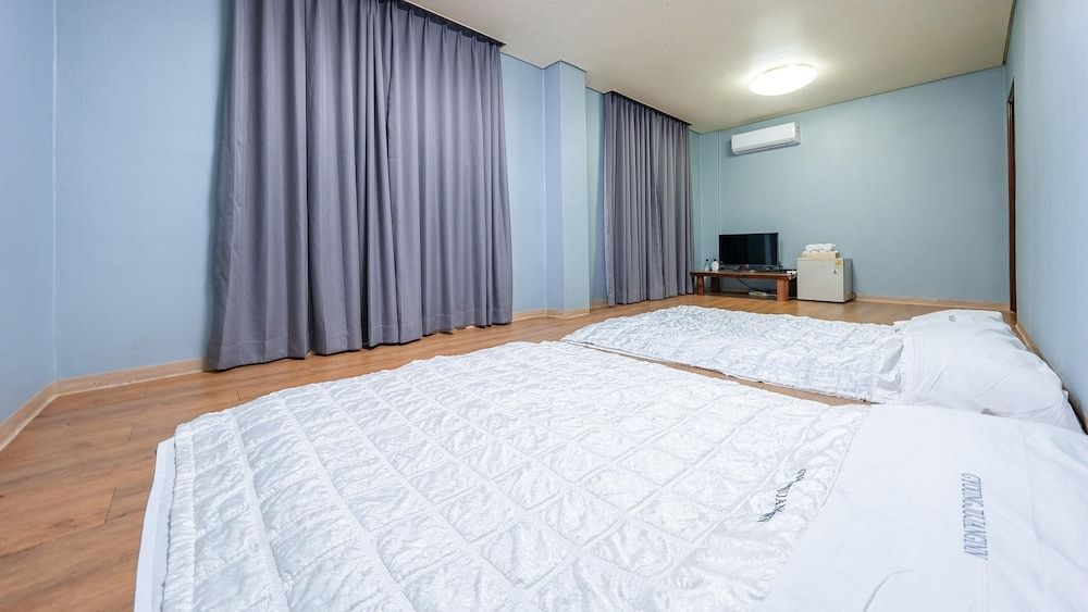 Gyeongju Jang Basic Room, 1 Bedroom (102) 4