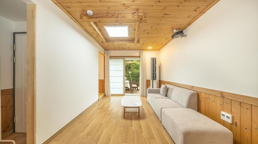 Gyeongju Themandi Pension Basic Room, 1 Bedroom (ROOM-4) 12