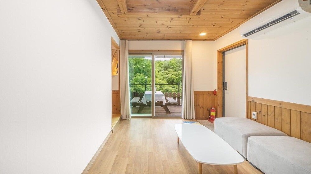 Gyeongju Themandi Pension Basic Room, 1 Bedroom (ROOM-3) 7