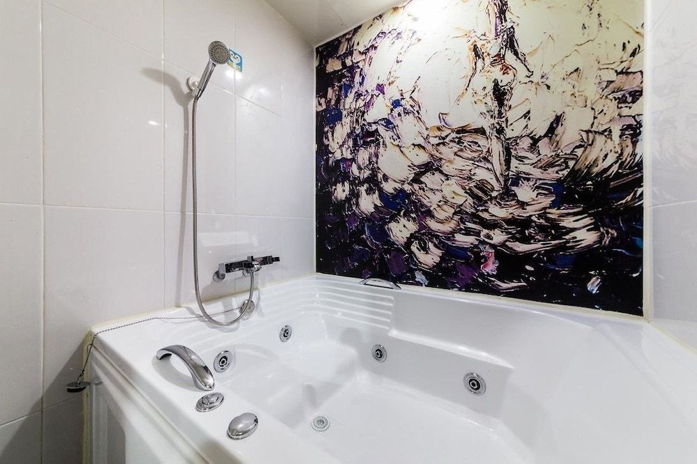 Major Hotel Twin Room 6