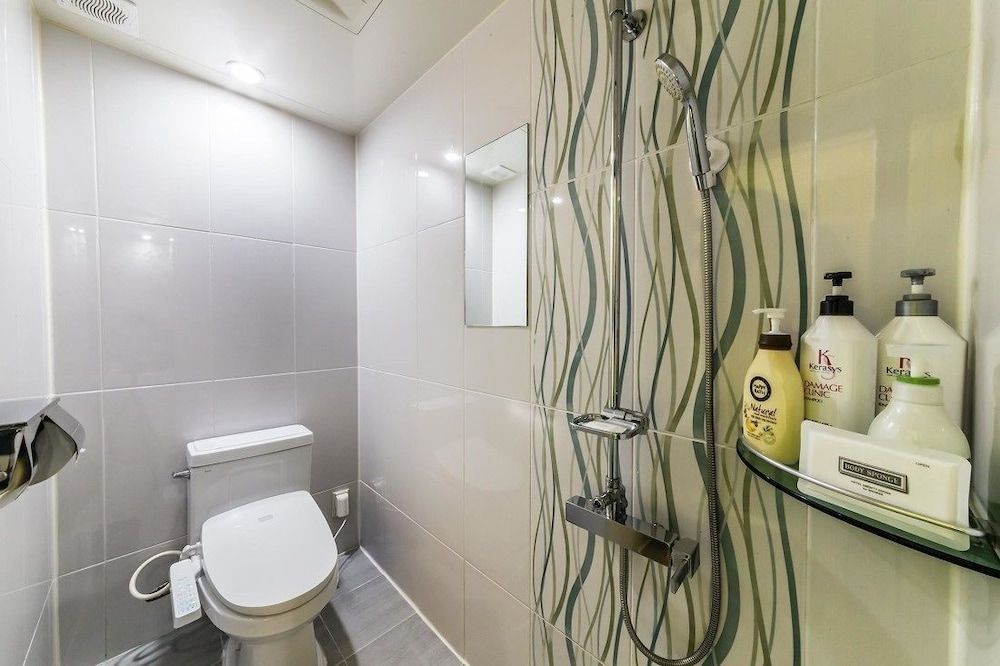 Major Hotel Twin Room 7