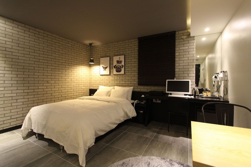 undefined Yeoksam Premier Hotel XYM 9