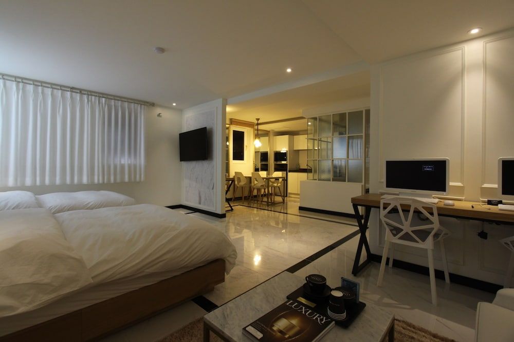 undefined Yeoksam Premier Hotel XYM 7