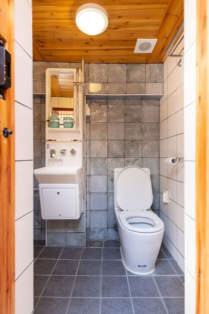 Open Real Luxury Korean Hanok Family House, 4 Bedrooms 21