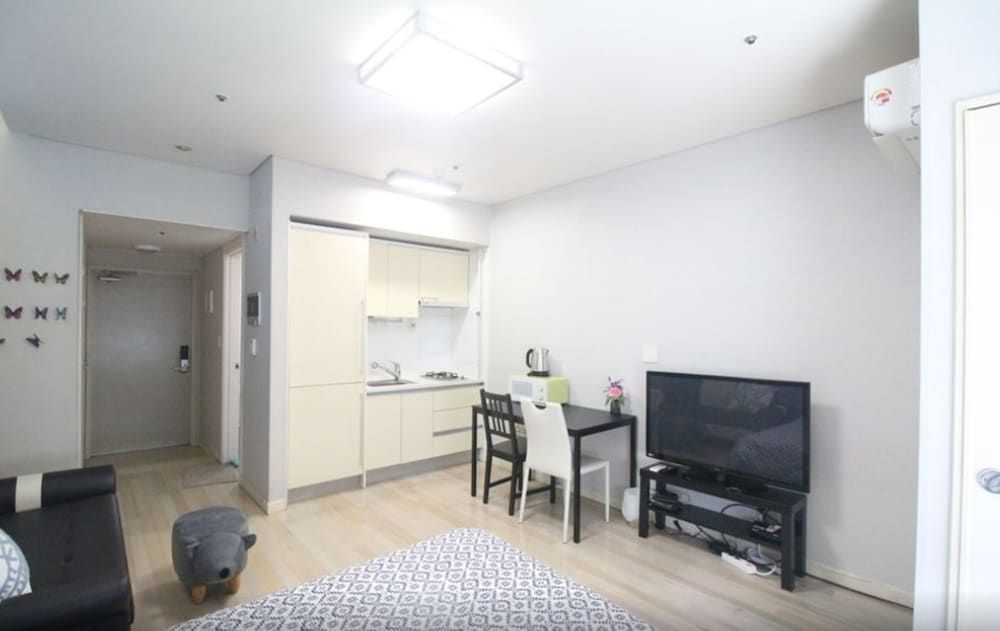 undefined GANGNAM SK Metro A 8