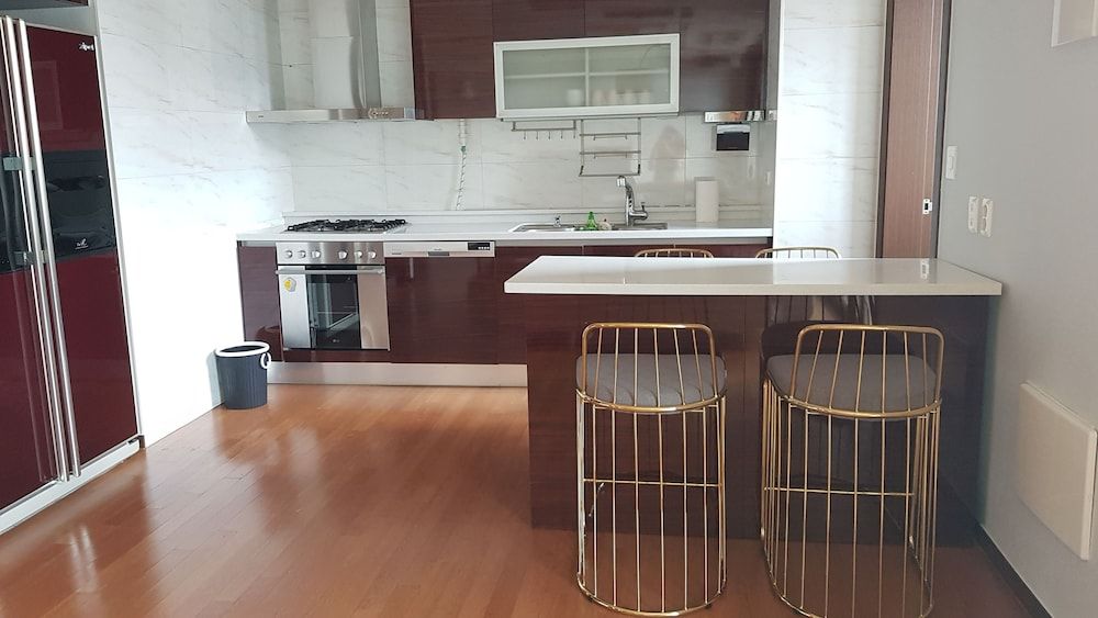 undefined Gangnam Stn Luxury Apt 10