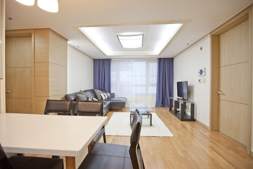 undefined Gangnam Business District Apt 7